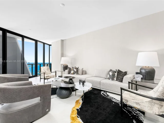 1000 Biscayne Blvd # 3702, Miami FL 33132