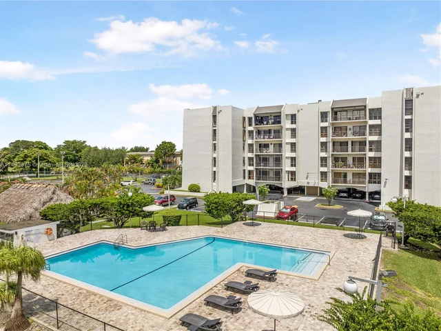 14203 SW 66th St # 501, Miami FL 33183