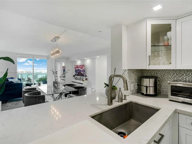 2101 Brickell Ave # 2201, Miami FL 33129