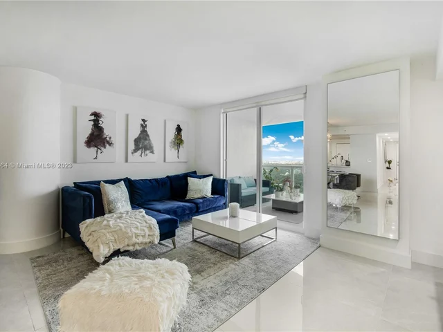 2101 Brickell Ave # 2201, Miami FL 33129