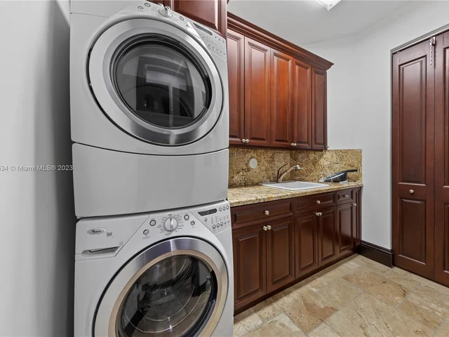 24351 SW 140th Ave, Homestead FL 33032