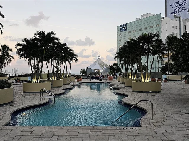 253 NE 2nd St # 618, Miami FL 33132