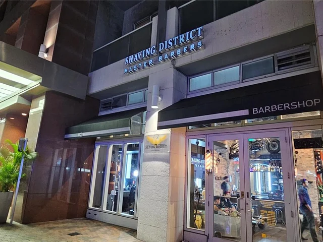 253 NE 2nd St # 618, Miami FL 33132