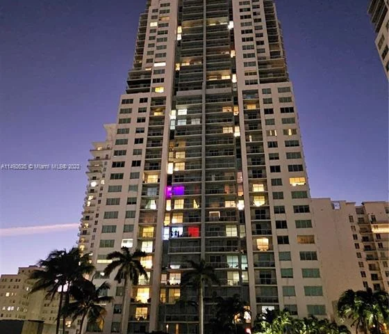 253 NE 2nd St # 618, Miami FL 33132