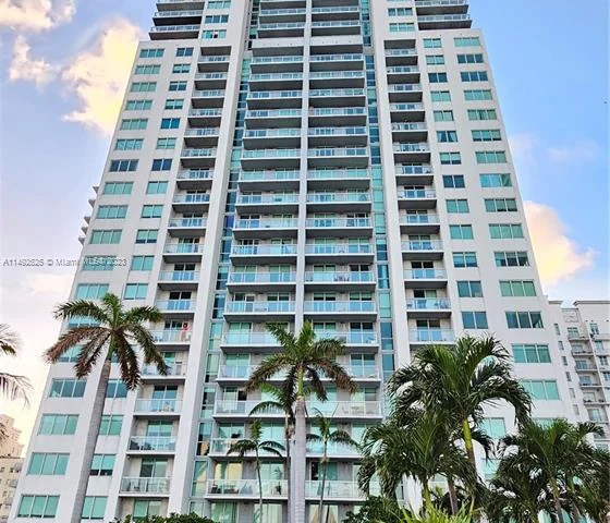 253 NE 2nd St # 618, Miami FL 33132