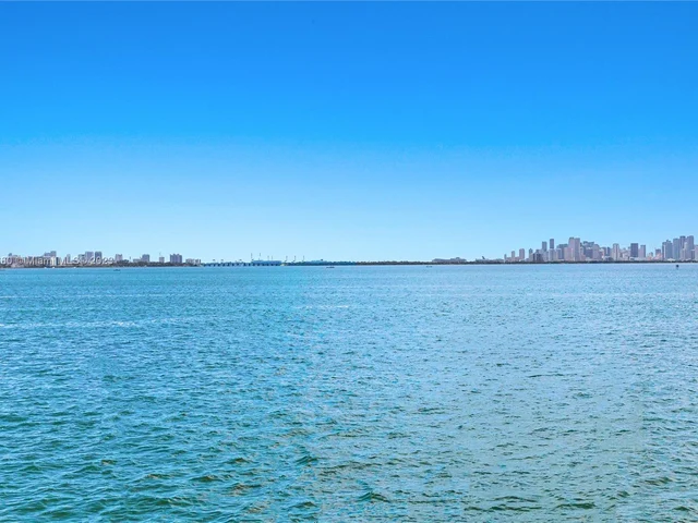 1930 Bay Dr # 4, Miami Beach FL 33141