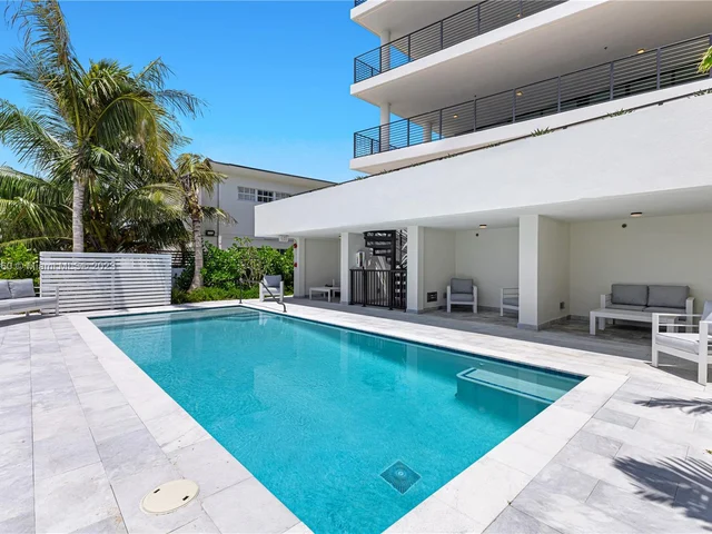 1930 Bay Dr # 4, Miami Beach FL 33141