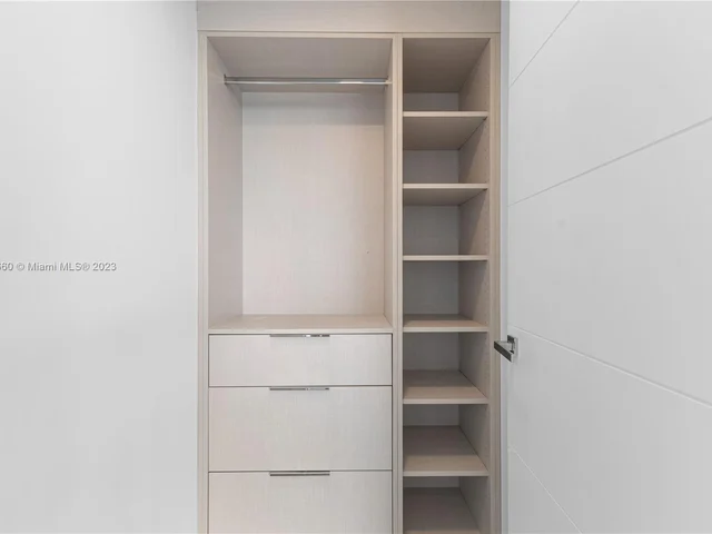 1930 Bay Dr # 4, Miami Beach FL 33141