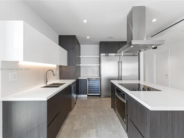 1930 Bay Dr # 4, Miami Beach FL 33141