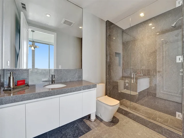 17901 Collins Ave # 2301, Sunny Isles Beach FL 33160