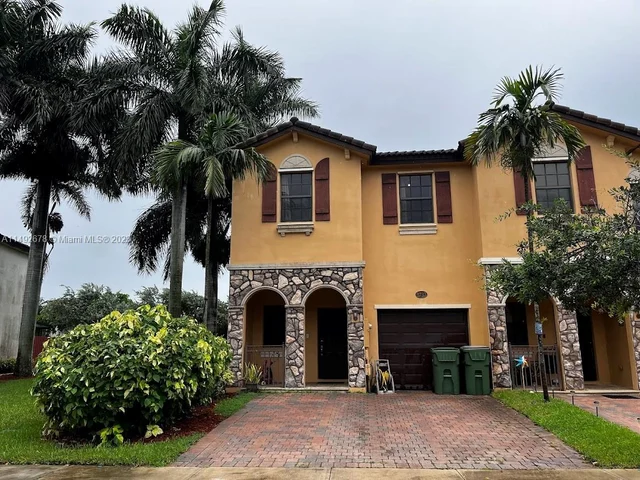 3733 NE 4th St, Homestead FL 33033