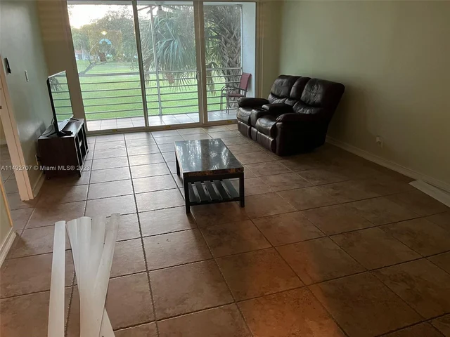 8421 Lagos De Campo Blvd # 202T, Tamarac FL 33321