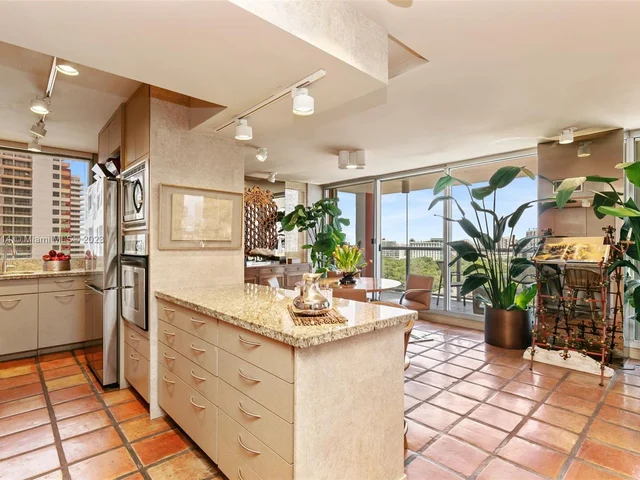 1541 Brickell Ave # C1506, Miami FL 33129