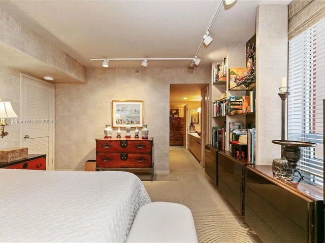 1541 Brickell Ave # C1506, Miami FL 33129