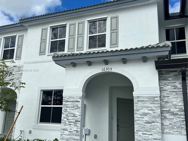16305 SW 292 ST, Homestead FL 33033