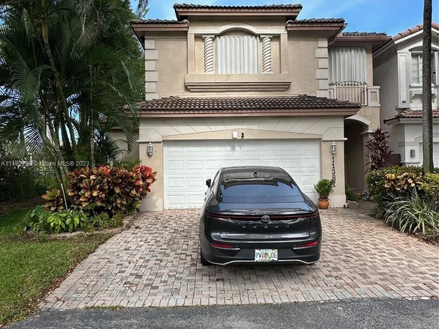 11381 NW 73rd Ter, Doral FL 33178