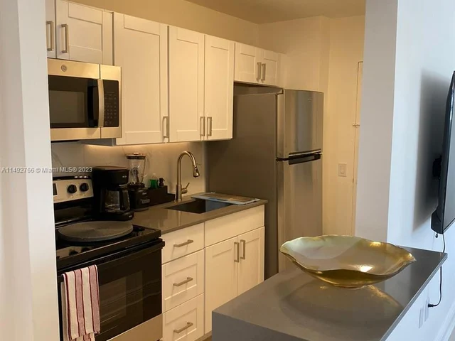 7904 West Dr # 201, North Bay Village FL 33141