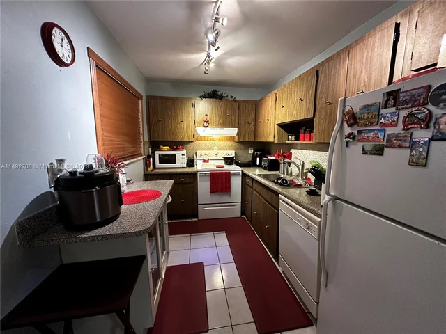 502 NW 87th Ave # 110, Miami FL 33172