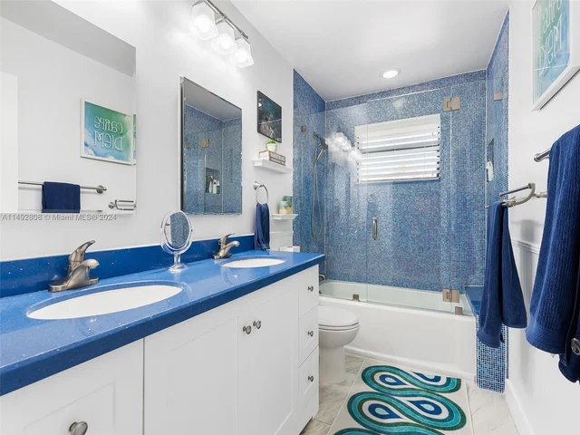 10650 Paris St, Cooper City FL 33026