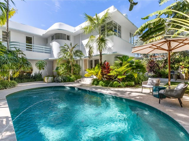 6000-6010 Pine Tree Dr, Miami Beach FL 33140