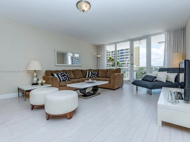 5601 Collins Ave # 420, Miami Beach FL 33140