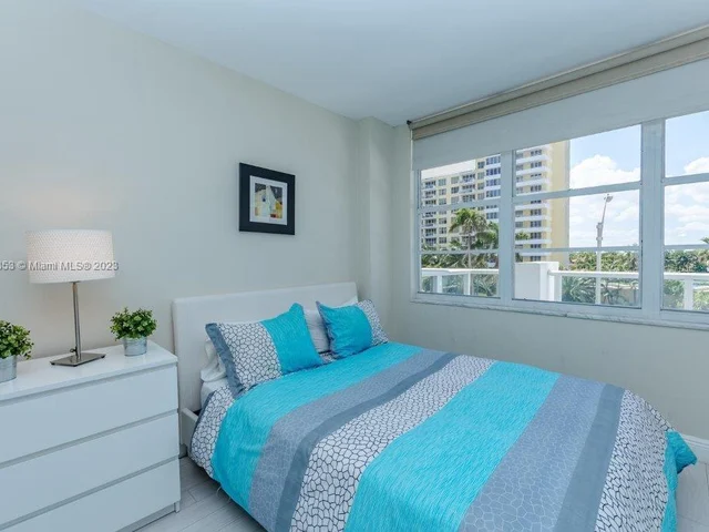 5601 Collins Ave # 420, Miami Beach FL 33140