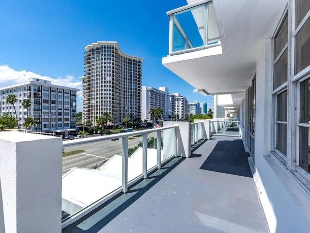 5601 Collins Ave # 420, Miami Beach FL 33140