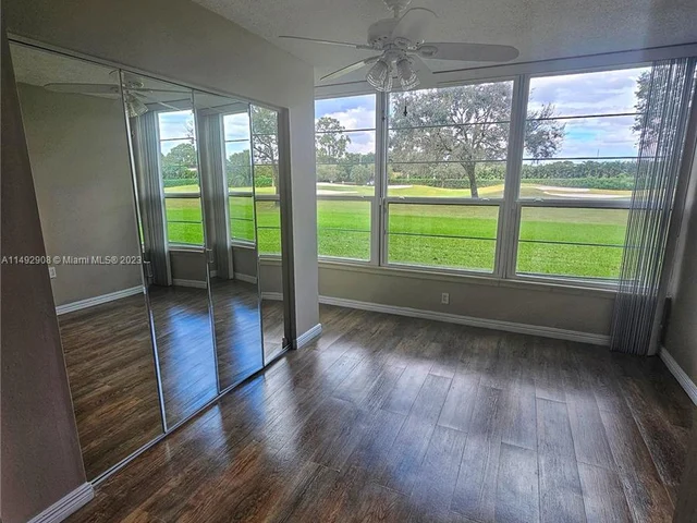 1504 Whitehall Dr # 105, Davie FL 33324