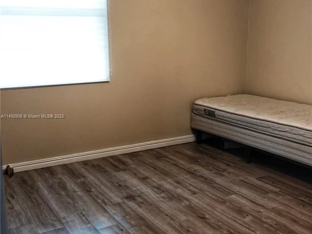 1504 Whitehall Dr # 105, Davie FL 33324