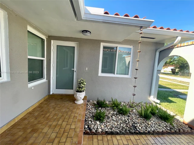 9702 SW 37 Terrace # 9702, Miami FL 33165