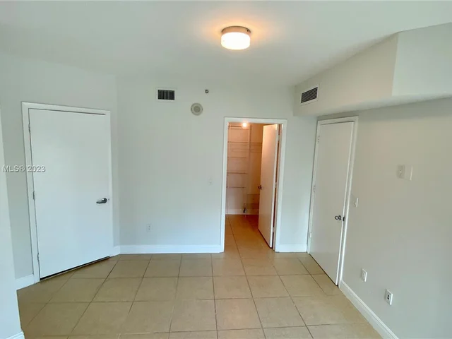 350 S Miami Ave # 1904, Miami FL 33130