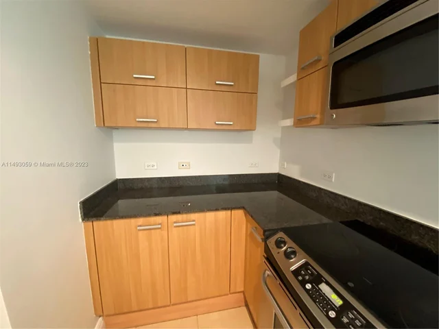 350 S Miami Ave # 1904, Miami FL 33130