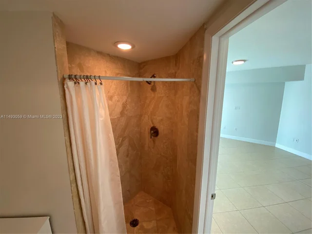 350 S Miami Ave # 1904, Miami FL 33130