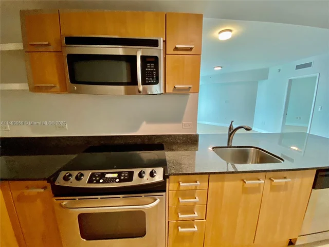 350 S Miami Ave # 1904, Miami FL 33130