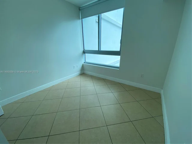 350 S Miami Ave # 1904, Miami FL 33130