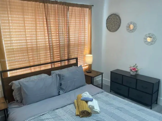 1553 NW 62nd Ter, Miami FL 33147