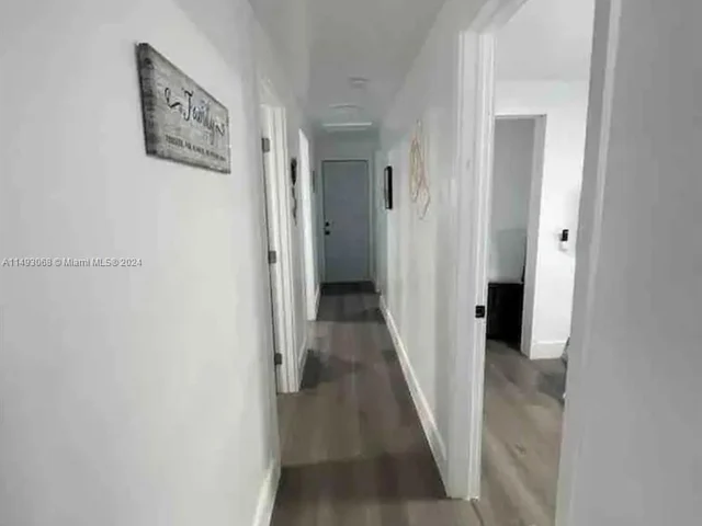 1553 NW 62nd Ter, Miami FL 33147