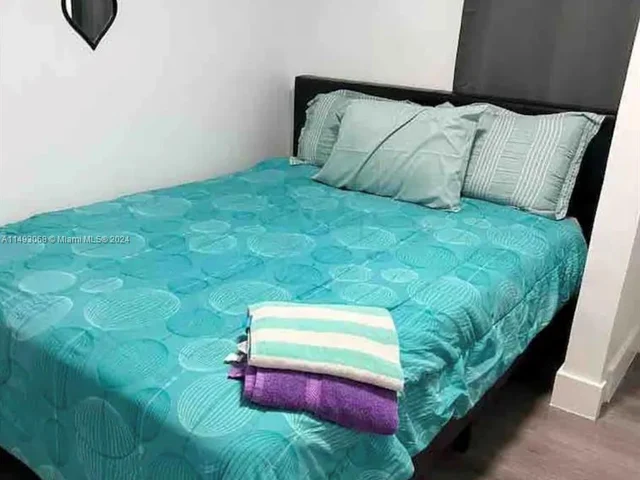 1553 NW 62nd Ter, Miami FL 33147