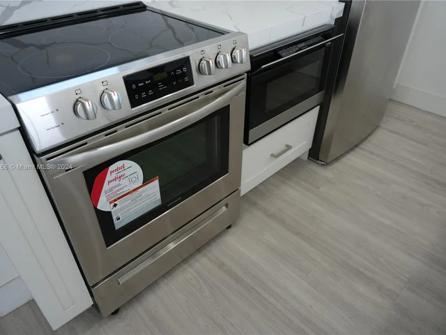 2910 Point East Dr # M510, Aventura FL 33160