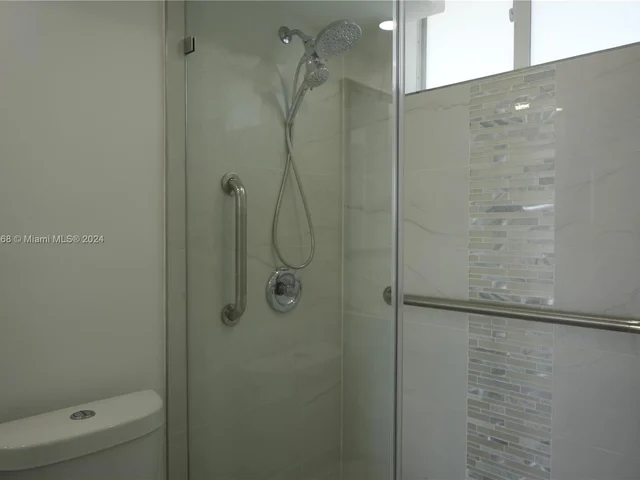 2910 Point East Dr # M510, Aventura FL 33160