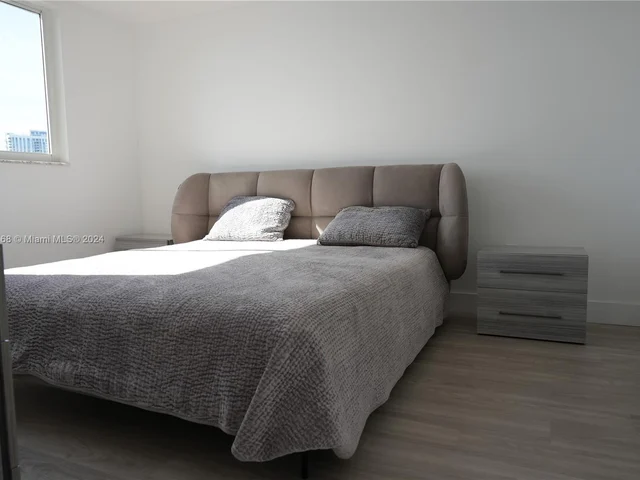 2910 Point East Dr # M510, Aventura FL 33160