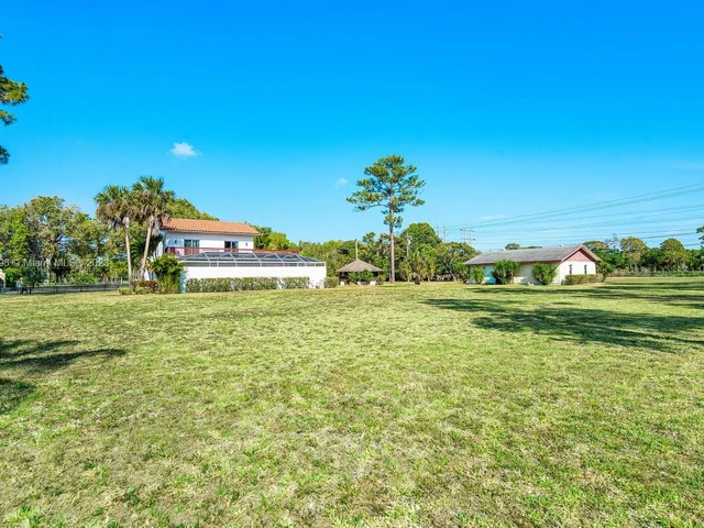 11767 W Rambling Dr, Wellington FL 33414