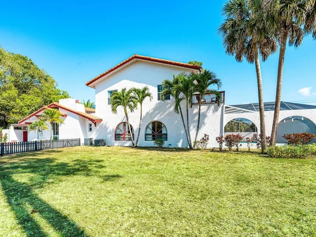 11767 W Rambling Dr, Wellington FL 33414