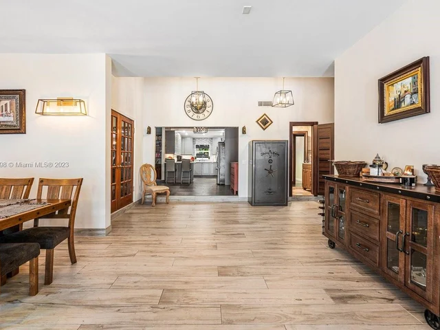 11767 W Rambling Dr, Wellington FL 33414