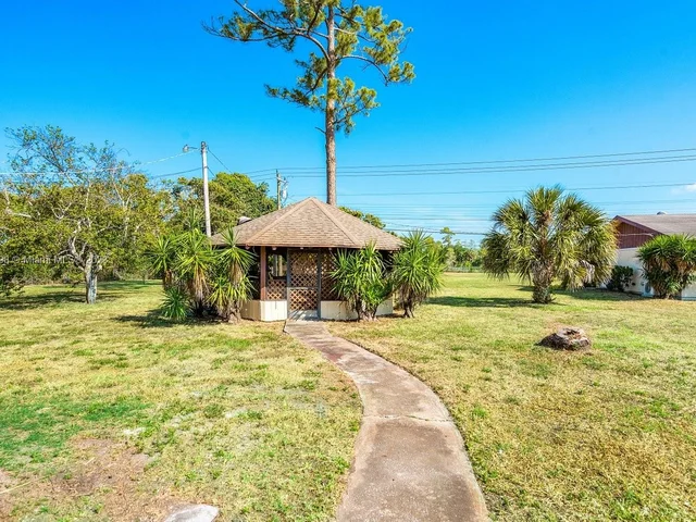 11767 W Rambling Dr, Wellington FL 33414