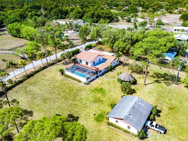 11767 W Rambling Dr, Wellington FL 33414