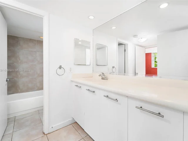 680 NE 64th St # A506, Miami FL 33138