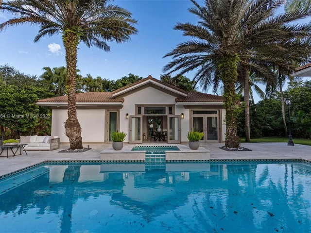 11025 SW 62nd Ave, Pinecrest FL 33156