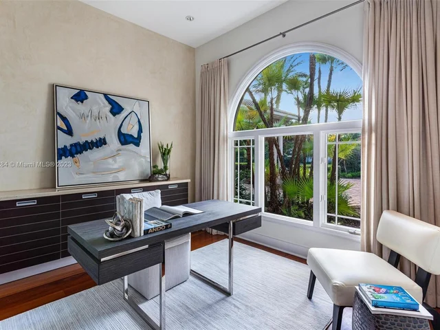 11025 SW 62nd Ave, Pinecrest FL 33156