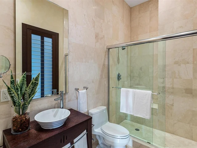 11025 SW 62nd Ave, Pinecrest FL 33156